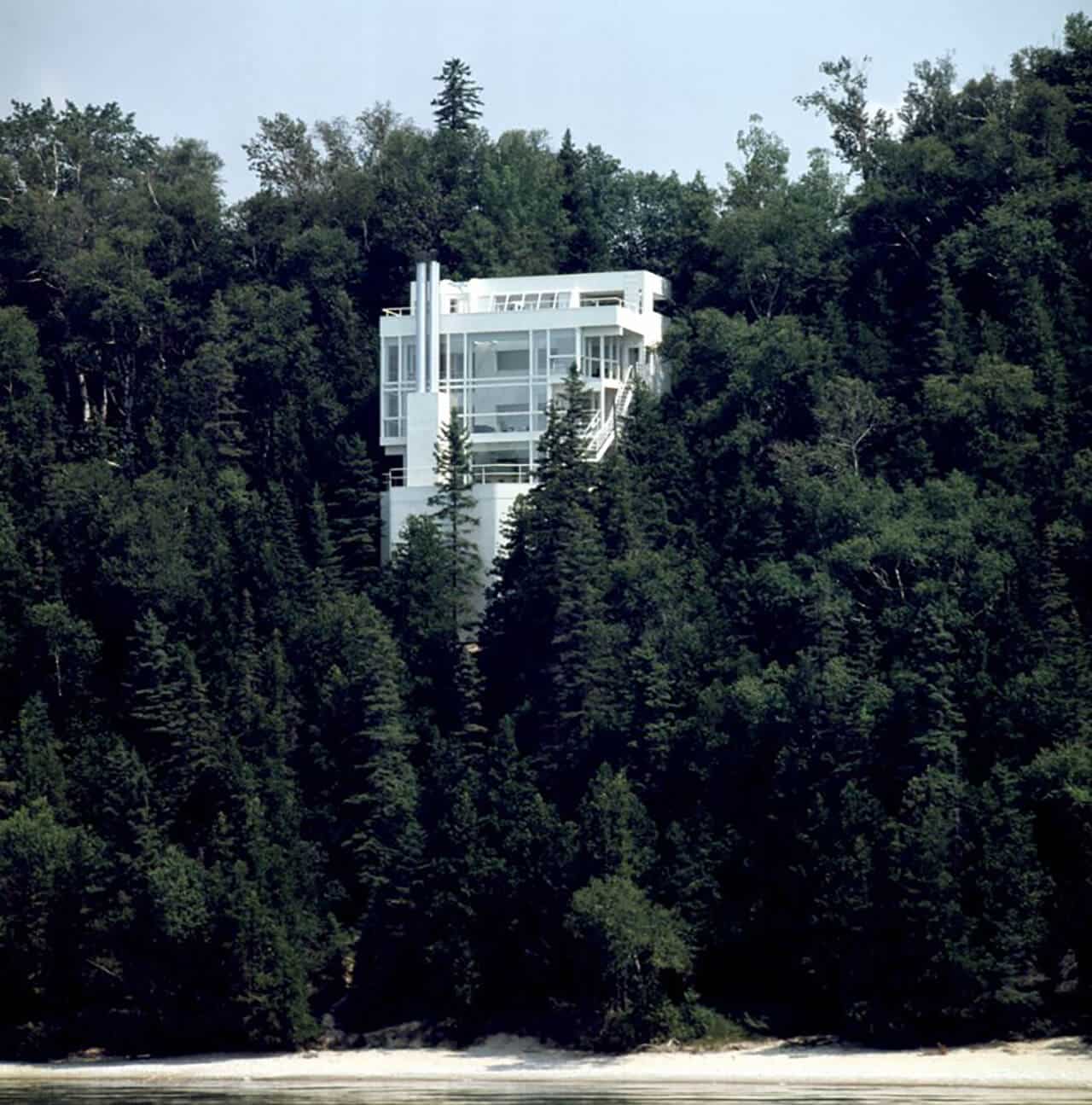 Douglas House by Richard Meier