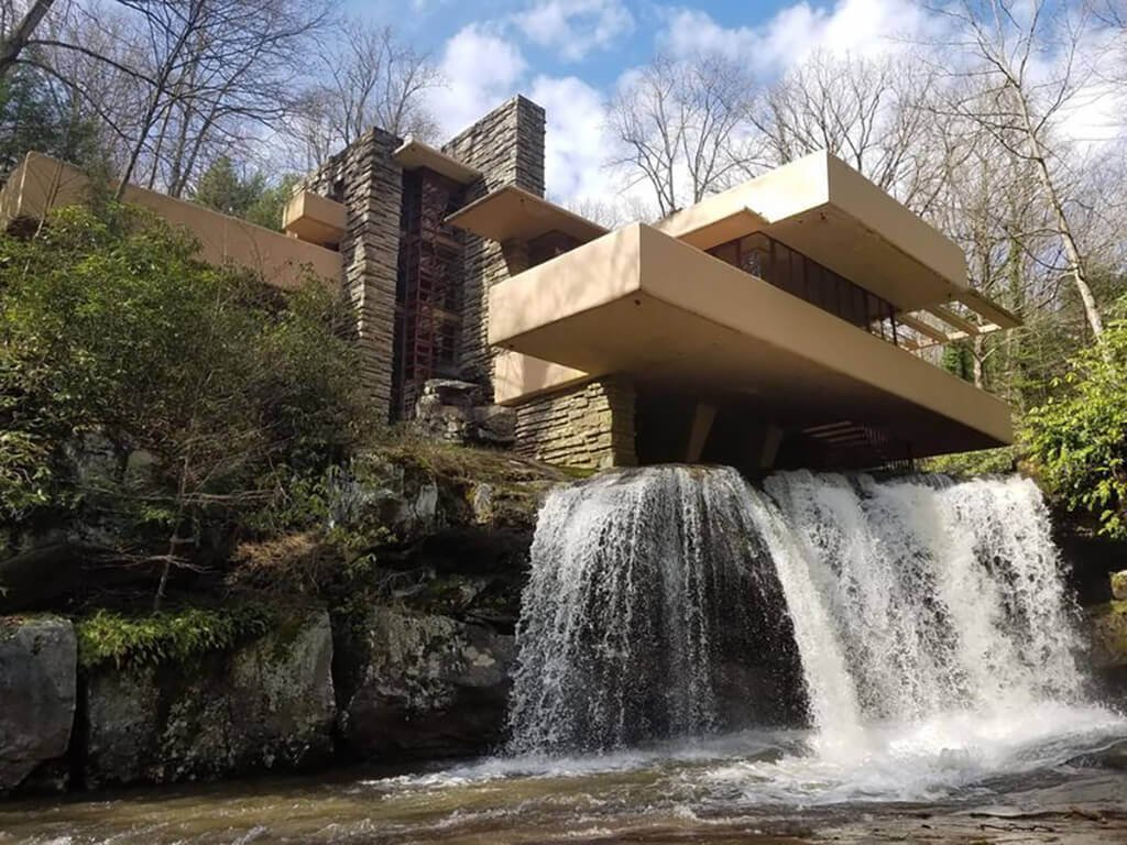 Frank Lloyd Wright Falling Water