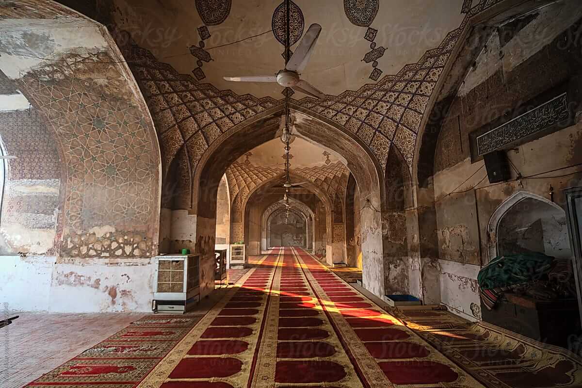 Begum Shahi Mosque Interior